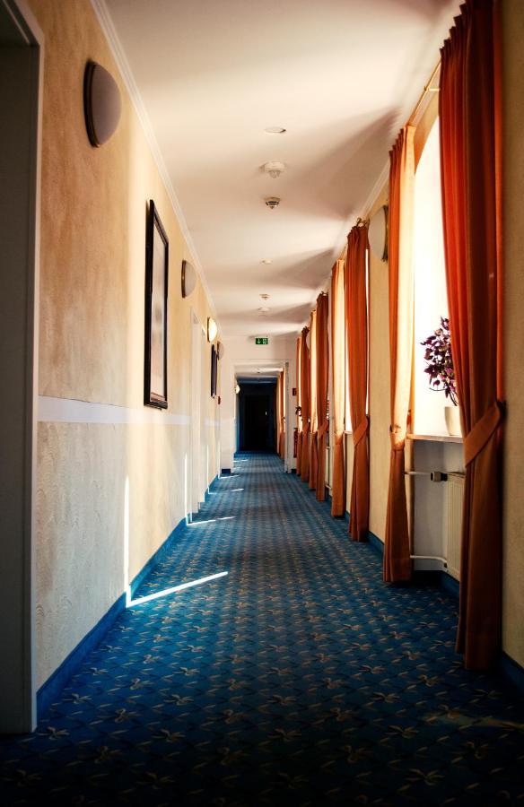 Hotel Am Bahnhof فايلبورغ المظهر الخارجي الصورة